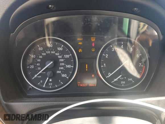 2008 BMW 3 Series 335i z VIN WBAVB77578NJ97190, wystawiony jako Copart lot #57488745 z przebiegiem 114 327 mil mil oraz Szkoda całkowita • Salvage title. Historia ofert i sprzedaży dostępna na DreamBid. Obrazek 9.