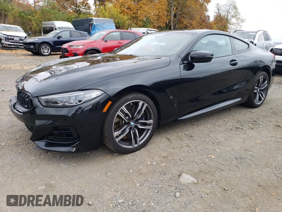 2024 BMW 8 Series M850i xDrive z VIN WBABC4C01RCR33725, wystawiony jako Copart lot #78457344 z przebiegiem 5 469 mil mil oraz Szkoda całkowita • Salvage title. Historia ofert i sprzedaży dostępna na DreamBid. Obrazek 1.