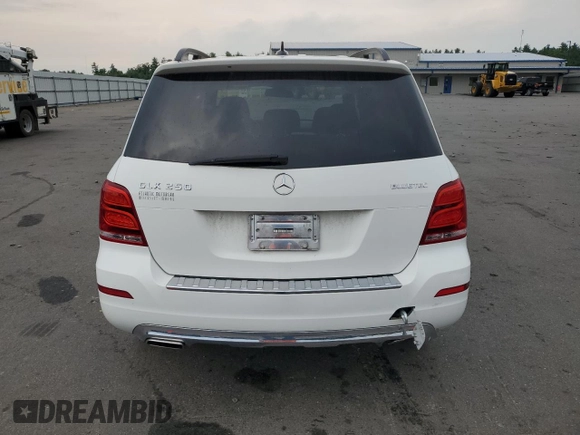 2015 Mercedes-Benz GLK 250 with VIN WDCGG0EB1FG427928, listed as a Copart auction lot 62730354 with 80,085 mi miles and Salvage Title. Bid and sale history available at DreamBid. Image 6.