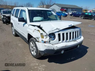 2011 Jeep Patriot Sport with VIN 1J4NT1GA4BD224041, listed as a IAAI auction lot 41934301 with 118,124 mi miles and . Bid and sale history available at carsss.com. Image 1.