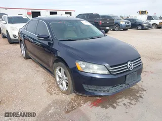 2014 Volkswagen Passat SE w/Sunroof with VIN 1VWBS7A36EC053423, listed as a IAAI auction lot 41778925 with 83,084 mi miles. Bid and sale history available at carsss.com. Image 1.