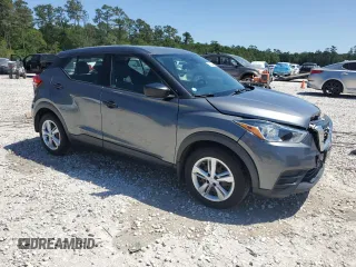 2020 Nissan Kicks S with VIN 3N1CP5BV2LL550115, listed as a Copart auction lot 52323445 with 38,984 mi miles and Salvage Title. Bid and sale history available at carsss.com. Image 4.