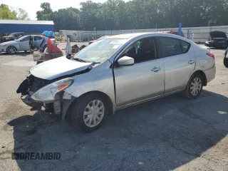 2016 Nissan Versa SV with VIN 3N1CN7AP0GL910685, listed as a Copart auction lot 61985735 with 114,371 mi miles and Salvage title. Bid and sale history available at DreamBid. Image 1.