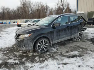 2017 Nissan Rogue SL z VIN JN1BJ1CR4HW129554, wystawiony jako Copart lot #43008035 z przebiegiem Nie podano mil oraz Nie do naprawy • Non repairable. Historia ofert i sprzedaży dostępna na DreamBid. Obrazek 1.