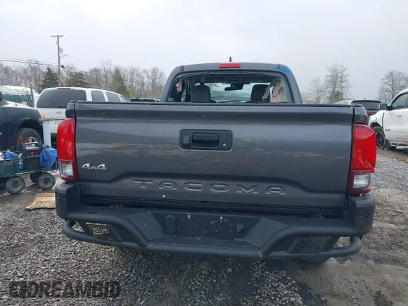 2018 Toyota Tacoma SR z VIN 5TFSX5EN6JX060153, wystawiony jako IAAI lot #41566129 z przebiegiem 33 669 mil mil oraz . Historia ofert i sprzedaży dostępna na DreamBid. Obrazek 17.