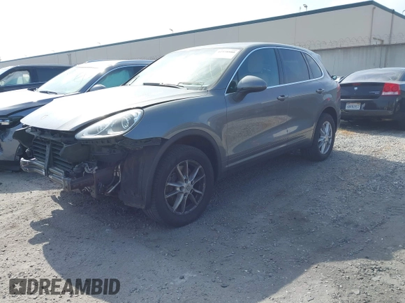 2016 Porsche Cayenne with VIN WP1AA2A21GKA15990, listed as a IAAI auction lot 41978980 with 141,738 mi miles. Bid and sale history available at carsss.com. Image 21.