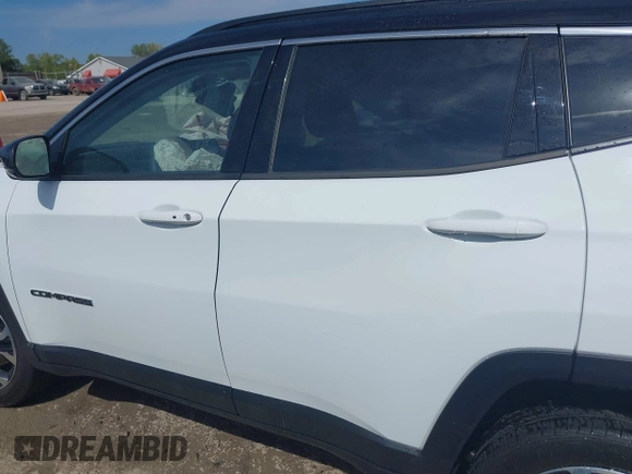 2022 Jeep Compass High Altitude with VIN 3C4NJDCB5NT232353, listed as a IAAI auction lot 40367558 with 8,602 mi miles and . Bid and sale history available at DreamBid. Image 14.