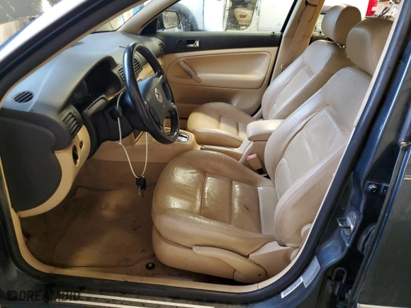 2003 Volkswagen Passat GLS with VIN WVWPD63BX3P094659, listed as a Copart auction lot 50114224 with 203,762 mi miles and Salvage Title. Bid and sale history available at carsss.com. Image 7.