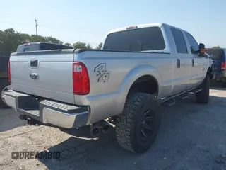 2016 Ford F-250 Lariat z VIN 1FT7W2BT1GEA43257, wystawiony jako IAAI lot #40519846 z przebiegiem 105 264 mil mil oraz . Historia ofert i sprzedaży dostępna na DreamBid. Obrazek 4.