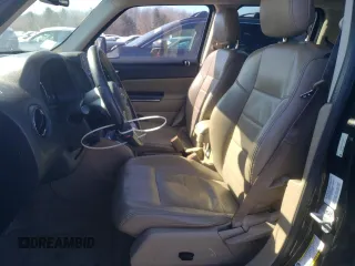2013 Jeep Patriot Limited with VIN 1C4NJRCB8DD182727, listed as a Copart auction lot 45392115 with 120,433 mi miles and Clean title. Bid and sale history available at DreamBid. Image 7.
