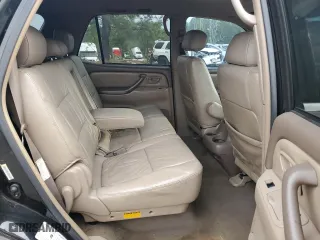 2004 Toyota Sequoia SR5 with VIN 5TDZT34A14S228353, listed as a Copart auction lot 52027535 with 266,889 mi miles and Clean Title. Bid and sale history available at carsss.com. Image 11.