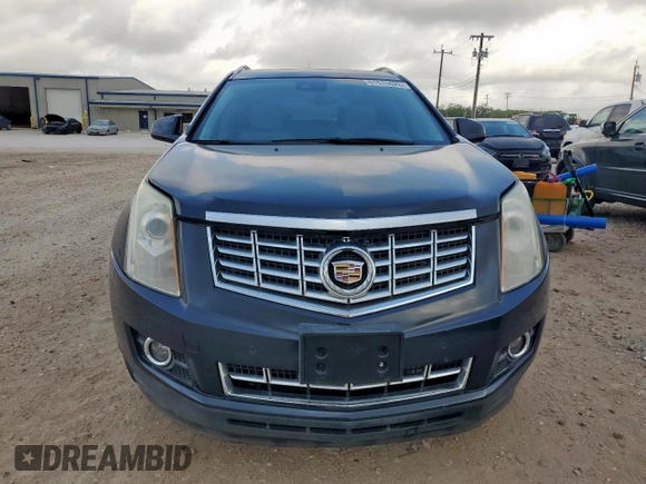 2016 Cadillac SRX Performance Collection with VIN 3GYFNCE32GS507625, listed as a Copart auction lot 61575625 with 47,427 mi miles and Salvage title. Bid and sale history available at DreamBid. Image 5.
