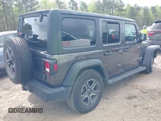 2018 Jeep Wrangler Unlimited Sport S z VIN 1C4HJXDG8JW112639, wystawiony jako IAAI lot #41951965 z przebiegiem 93 853 mil mil oraz . Historia ofert i sprzedaży dostępna na DreamBid. Obrazek 4.