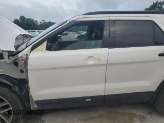 2017 Ford Explorer Sport с VIN 1FM5K8GT9HGC03871, выставлен на аукционе Copart как лот 61619735 с пробегом 123 923 миль миль и Списание • Salvage title. История ставок и продаж доступна на DreamBid. Изображение 7.