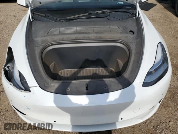 2022 Tesla Model Y Long Range z VIN 7SAYGAEE2NF465173, wystawiony jako Copart lot #53983845 z przebiegiem 42 740 mil mil oraz Szkody całkowita. Historia ofert i sprzedaży dostępna na DreamBid. Obrazek 12.