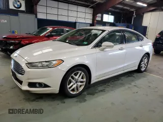 2014 Ford Fusion SE z VIN 3FA6P0HD5ER310493, wystawiony jako Copart lot #58197095 z przebiegiem 135 952 mil mil oraz Tytuł czysty. Historia ofert i sprzedaży dostępna na DreamBid. Obrazek 1.