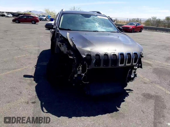 2017 Jeep Cherokee Limited с VIN 1C4PJLDB7HW517653, выставлен на аукционе Copart как лот 53529705 с пробегом 111 405 миль миль и Списание • Salvage title. История ставок и продаж доступна на DreamBid. Изображение 10.