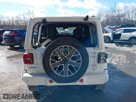 2024 Jeep Wrangler High Altitude z VIN 1C4RJXU60RW176763, wystawiony jako IAAI lot #41508931 z przebiegiem 11 026 mil mil oraz . Historia ofert i sprzedaży dostępna na DreamBid. Obrazek 17.