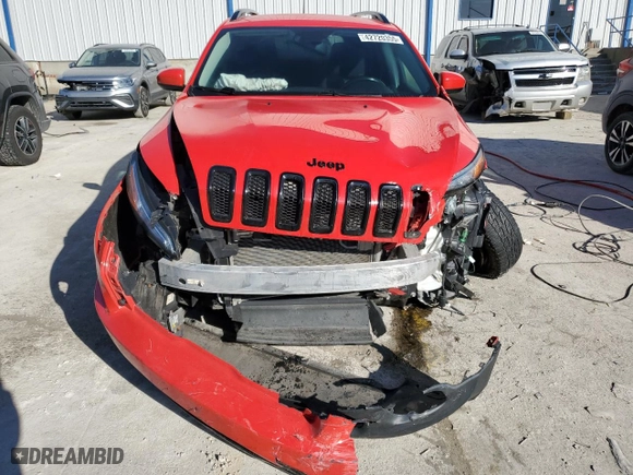 2018 Jeep Cherokee Latitude with VIN 1C4PJMCX6JD599735, listed as a Copart auction lot 42720355 with 86,293 mi miles and Non Repairable. Bid and sale history available at carsss.com. Image 5.