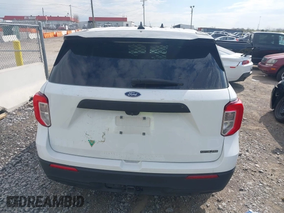 2020 Ford Police Interceptor Utility z VIN 1FM5K8AB8LGC51287, wystawiony jako IAAI lot #41885377 z przebiegiem 83 563 mil mil oraz . Historia ofert i sprzedaży dostępna na DreamBid. Obrazek 16.