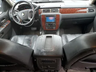 2010 Chevrolet Suburban LT with VIN 1GNUCJE06AR228967, listed as a Copart auction lot 45667695 with 125,030 mi miles and Salvage Title. Bid and sale history available at carsss.com. Image 8.