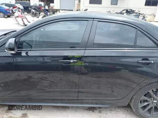 2021 Cadillac CT4 Sport z VIN 1G6DC5RK5M0134988, wystawiony jako IAAI lot #42000211 z przebiegiem 43 065 mil mil oraz . Historia ofert i sprzedaży dostępna na DreamBid. Obrazek 15.