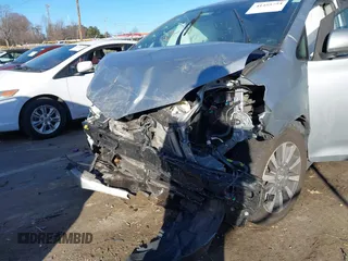 2019 Toyota Sienna LE with VIN 5TDJZ3DC4KS221245, listed as a IAAI auction lot 41455754 with 81,290 mi miles. Bid and sale history available at carsss.com. Image 6.