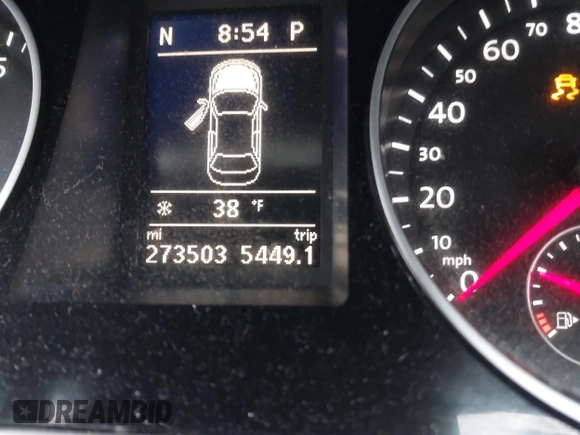 2013 Volkswagen CC Sport with VIN WVWBP7AN1DE520434, listed as a IAAI auction lot 41565789 with 273,503 mi miles. Bid and sale history available at carsss.com. Image 15.