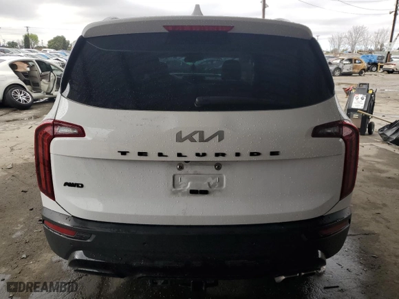 2022 Kia Telluride SX with VIN 5XYP5DHC8NG256037, listed as a Copart auction lot 44596585 with 71,156 mi miles and Salvage Title. Bid and sale history available at carsss.com. Image 6.