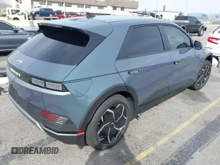 2024 Hyundai Ioniq 5 SE z VIN KM8KM4DE3RU335734, wystawiony jako IAAI lot #41657647 z przebiegiem 445 mil mil oraz . Historia ofert i sprzedaży dostępna na DreamBid. Obrazek 4.