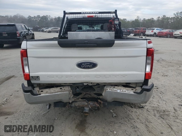 2017 Ford F-250 XL with VIN 1FT7W2A68HEC80552, listed as a Copart auction lot 45346095 with 142,720 mi miles and Salvage title. Bid and sale history available at DreamBid. Image 6.