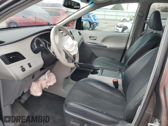 2014 Toyota Sienna SE with VIN 5TDXK3DC1ES445110, listed as a Copart auction lot 49928895 with 127,087 mi miles and Salvage Title. Bid and sale history available at DreamBid. Image 7.