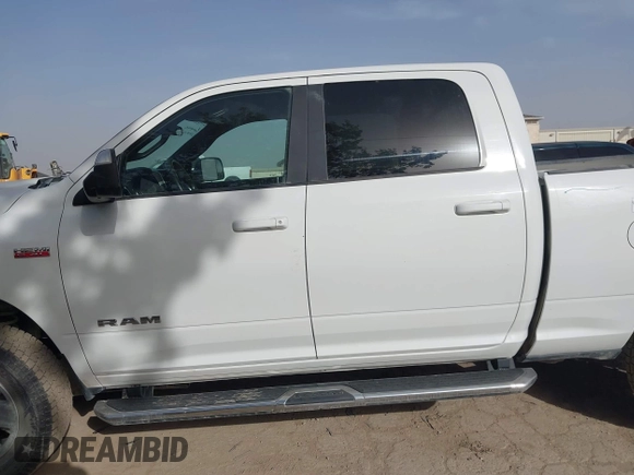 2022 Ram 2500 Big Horn with VIN 3C6UR5DJ9NG197347, listed as a IAAI auction lot 41830292 with 79,890 mi miles. Bid and sale history available at carsss.com. Image 14.
