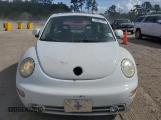 2000 Volkswagen Beetle GLS с VIN 3VWCD21C6YM423807, выставлен на аукционе Copart как лот 59986105 с пробегом 87 740 миль миль и Списание • Salvage title. История ставок и продаж доступна на DreamBid. Изображение 5.