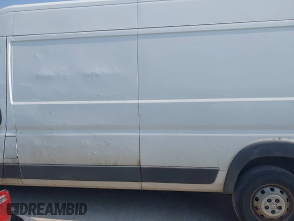 2018 Ram ProMaster Cargo z VIN 3C6TRVDG9JE122797, wystawiony jako IAAI lot #42275056 z przebiegiem 275 341 mil mil oraz . Historia ofert i sprzedaży dostępna na DreamBid. Obrazek 14.