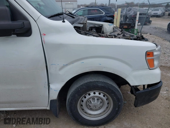 2018 Nissan NV Cargo S z VIN 1N6BF0LY0JN807791, wystawiony jako IAAI lot #41868591 z przebiegiem 128 813 mil mil oraz . Historia ofert i sprzedaży dostępna na DreamBid. Obrazek 19.