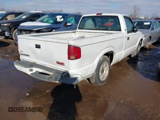 2000 GMC Sonoma with VIN 1GTCS1449Y8105403, listed as a IAAI auction lot 41629195 with 234,069 mi miles. Bid and sale history available at carsss.com. Image 4.