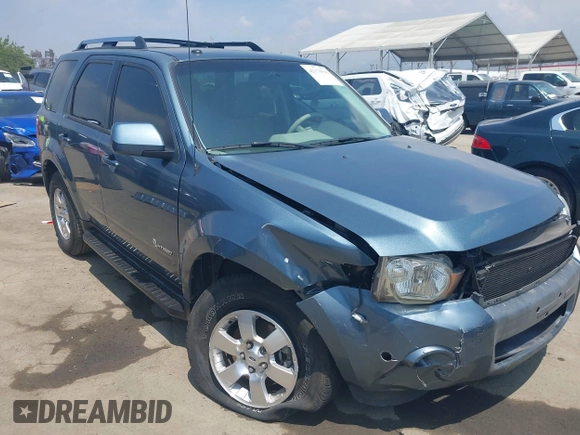 2011 Ford Escape Hybrid с VIN 1FMCU4K35BKA50010, выставлен на аукционе IAAI как лот 42170596 с пробегом 129 044 миль миль и . История ставок и продаж доступна на DreamBid. Изображение 1.
