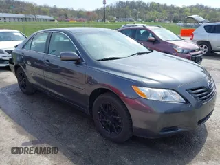 2008 Toyota Camry LE z VIN 4T1BK46K08U067975, wystawiony jako IAAI lot #41920200 z przebiegiem 124 054 mil mil oraz . Historia ofert i sprzedaży dostępna na DreamBid. Obrazek 1.