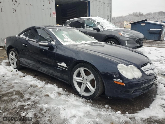 2004 Mercedes-Benz SL-Class with VIN WDBSK75F34F080615, listed as a Copart auction lot 86010024 with 138,923 mi miles and Clean Title. Bid and sale history available at carsss.com. Image 4.