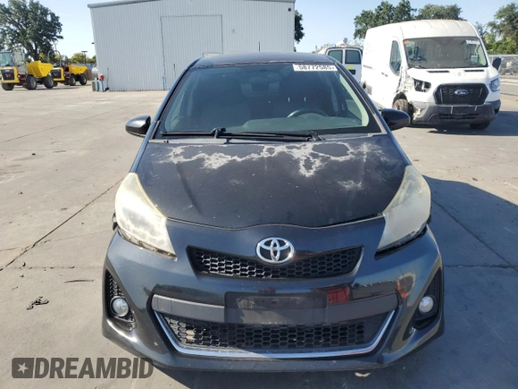 2012 Toyota Yaris L z VIN JTDKTUD35CD515441, wystawiony jako Copart lot #58772585 z przebiegiem 143 959 mil mil oraz Szkoda całkowita • Salvage title. Historia ofert i sprzedaży dostępna na DreamBid. Obrazek 5.