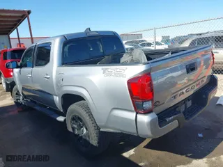 2021 Toyota Tacoma 2WD SR with VIN 5TFAX5GN9MX192241, listed as a IAAI auction lot 41323346 with 20,138 mi miles. Bid and sale history available at carsss.com. Image 15.