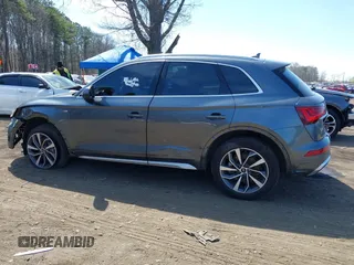 2024 Audi Q5 S line Premium z VIN WA1GAAFY8R2072137, wystawiony jako IAAI lot #41993895 z przebiegiem 28 437 mil mil oraz . Historia ofert i sprzedaży dostępna na DreamBid. Obrazek 14.