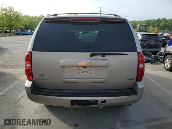2007 Chevrolet Tahoe LT with VIN 1GNFK13047R294487, listed as a Copart auction lot 53903625 with 216,457 mi miles and Salvage title. Bid and sale history available at DreamBid. Image 6.