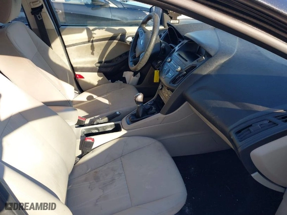 2015 Ford Focus SE with VIN 1FADP3K20FL213184, listed as a IAAI auction lot 41801065 with 151,824 mi miles. Bid and sale history available at carsss.com. Image 5.