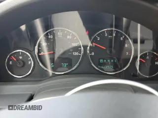 2008 Jeep Liberty Sport z VIN 1J8GN28KX8W265902, wystawiony jako Copart lot #59152005 z przebiegiem 113 905 mil mil oraz Czysty tytuł • Clean title. Historia ofert i sprzedaży dostępna na DreamBid. Obrazek 9.