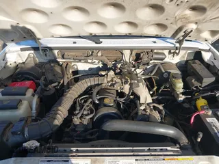1999 Mazda B-Series 2WD Truck SX with VIN 4F4YR12C2XTM30361, listed as a IAAI auction lot 41439064 with 147,901 mi miles. Bid and sale history available at carsss.com. Image 10.