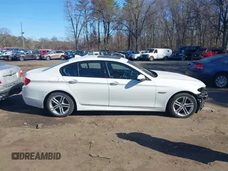 2016 BMW 5 Series 528i xDrive with VIN WBA5A7C58GG145739, listed as a IAAI auction lot 41976659 with 134,663 mi miles. Bid and sale history available at carsss.com. Image 13.