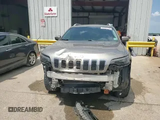 2019 Jeep Cherokee Latitude with VIN 1C4PJMCX4KD107222, listed as a Copart auction lot 61497275 with 156,805 mi miles and Salvage title. Bid and sale history available at DreamBid. Image 14.