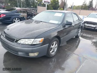 1998 Lexus ES 300 Luxury Sport Sdn with VIN JT8BF28G5W5045062, listed as a IAAI auction lot 41794311 with 220,896 mi miles. Bid and sale history available at carsss.com. Image 17.